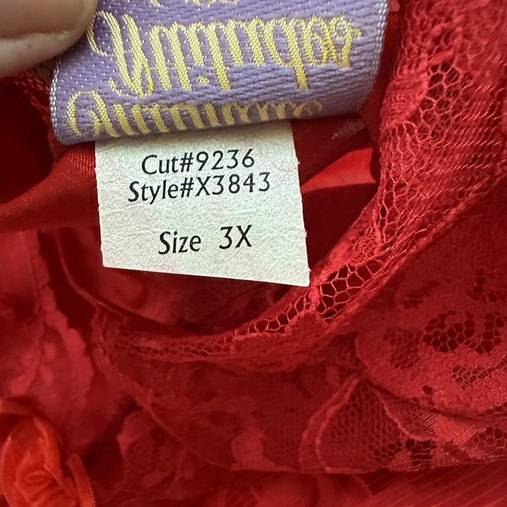 Sexy Red Satin Negligee with Lace Trim - Picture 6 of 10